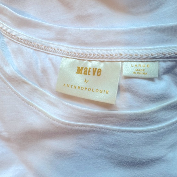 MAEVE BY ANTHROPOLOGY WHITE TSHIRT WITH A TIED BELT AT THE FRONT. Size Large. - Picture 4 of 6